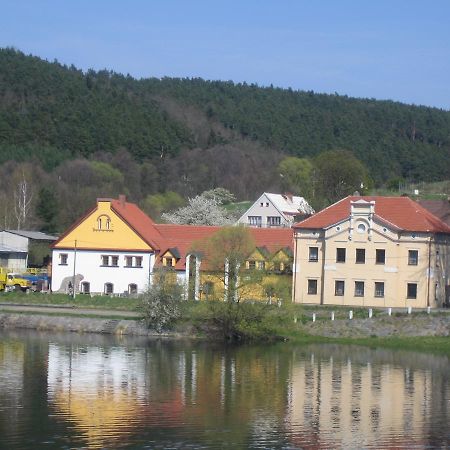 Penzion Patak Kamyk nad Vltavou Экстерьер фото